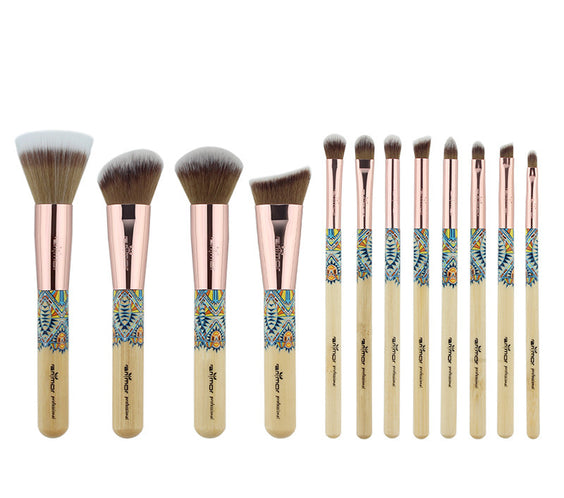 12 makeup brushes