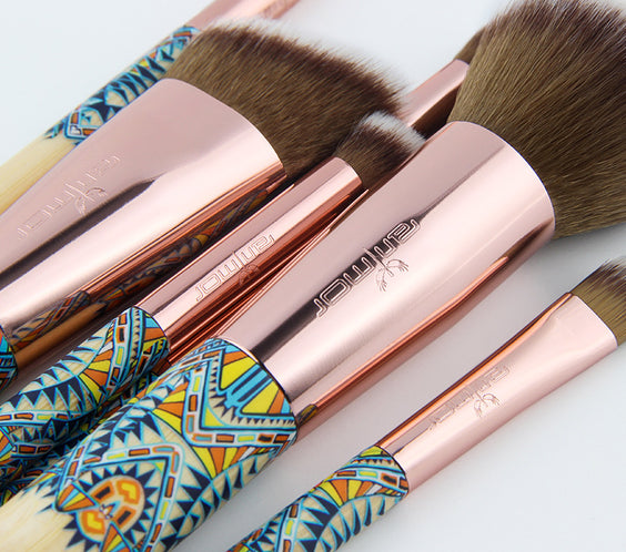 12 makeup brushes