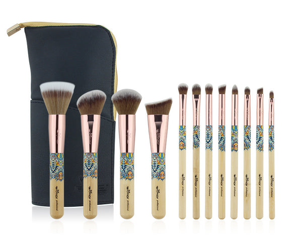 12 makeup brushes