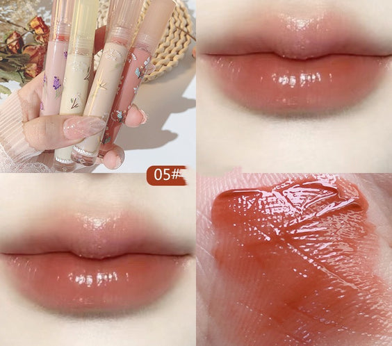 Glaze Is Moist And Lips Do Not Fade