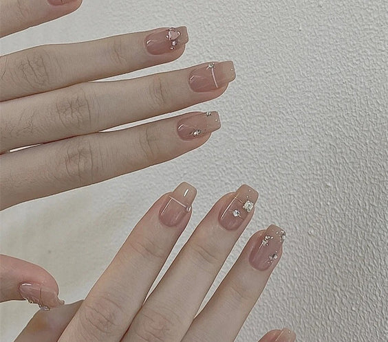 press on nails