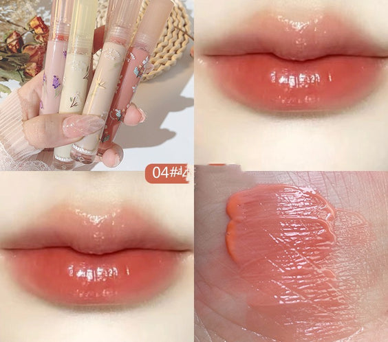 Glaze Is Moist And Lips Do Not Fade