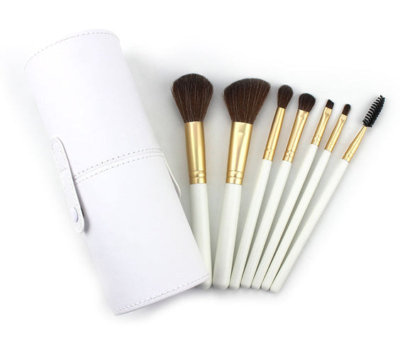 7 makeup brushes