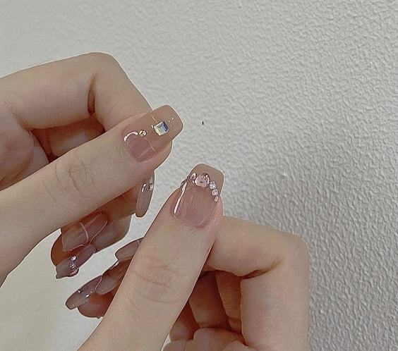 press on nails