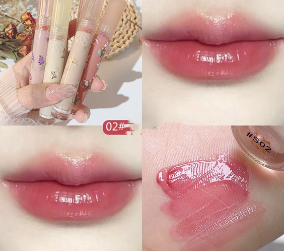 Glaze Is Moist And Lips Do Not Fade